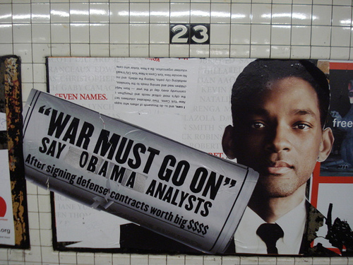 Poster Boy, un artiste qui détourne la publicité ! 16 détournement de publicité