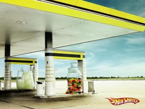 Pénurie de Carburant : Les publicités qui vont vous remonter le moral #penurieessence #penuriecarburant 19