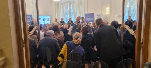 L'expérience client de demain sera une alliance en IA et relationnel humain. 11 L'expérience client de demain sera une alliance en IA et relationnel humain. 11